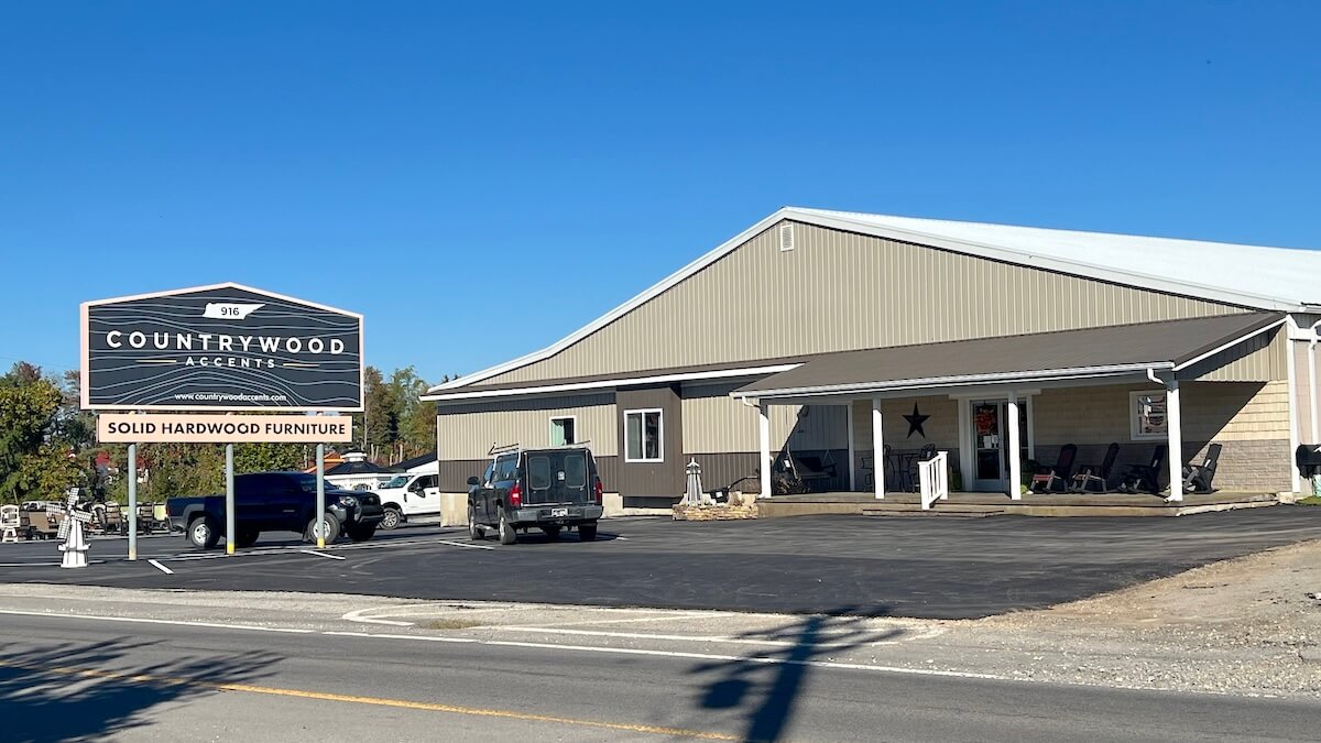Countrywood Accents LLC store